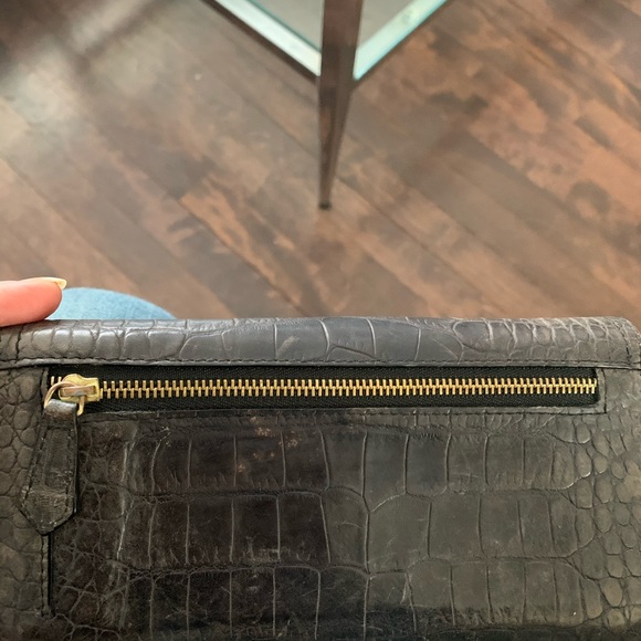 Authentic Givenchy brown leather wallet. - Picture 7 of 8